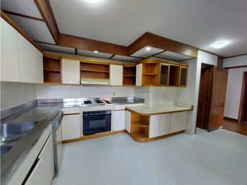 Apartamento en venta, Poblado, La Concha.