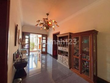 Rumah Mewah Dalam Townhouse Premium Kemang