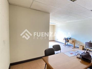 Venta oficina Santiago 40 mt2 + Estacionamiento