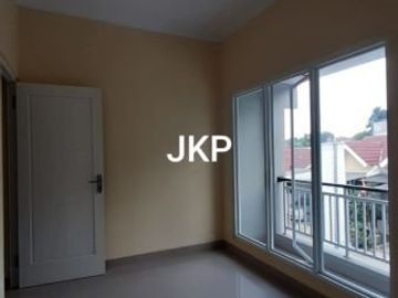 RUMAH BARU MURAH 2 LANTAI SIAP HUNI GRATIS BIAYA2 LOKASI STRATEGIS DEKAT TOL DI WIBAWA MUKTI JATIASIH BEKASI