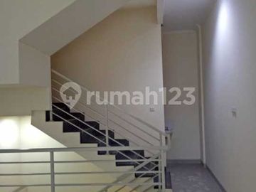Dijual Ruko Terenovasi Strategisdi Gunung Sahari Jakarta Pusat