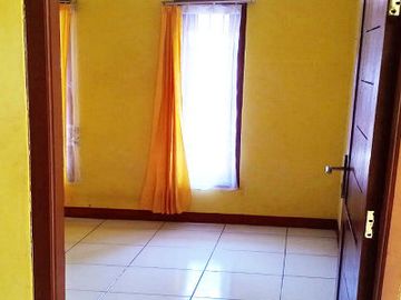 Rumah Dijual BU + 2 Kontrakan Dekat Stasiun Rawa Buntu