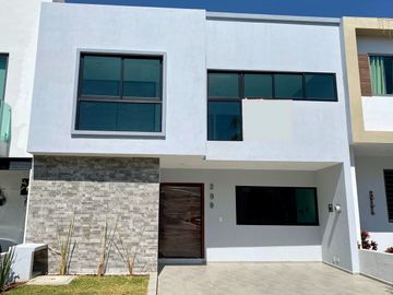 Casa en Venta en Altavista Residencial- Almendros Residencial 299