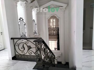 Rumah Mewah Siap Huni Di Batununggal Indah BuahBatu Bandung Dekat PUSAT PERBELANJAAN YOGJA MART dan AKSES TOL BUAH BATU