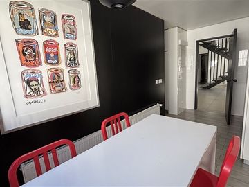 Casa en venta 5 dorm 5 baños y serv. San Carlos de Apoquindo