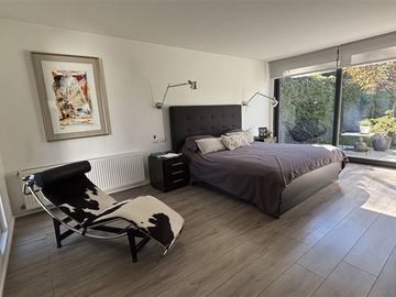 Casa en venta 5 dorm 5 baños y serv. San Carlos de Apoquindo