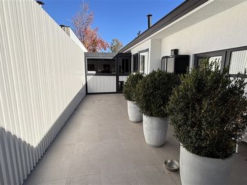 Casa en venta 5 dorm 5 baños y serv. San Carlos de Apoquindo