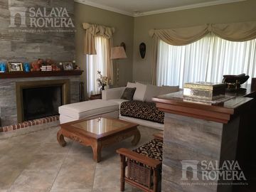 Venta y Alquiler Casa con Muelle Propio  Isla Santa Monica