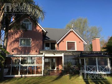 Venta y Alquiler Casa con Muelle Propio  Isla Santa Monica