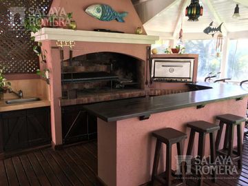 Venta y Alquiler Casa con Muelle Propio  Isla Santa Monica