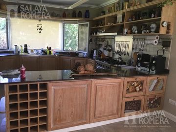 Venta y Alquiler Casa con Muelle Propio  Isla Santa Monica