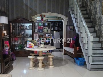 TURUN HARGA! Rumah Akses Jalan 2 Mobil Lega Di Johar Baru