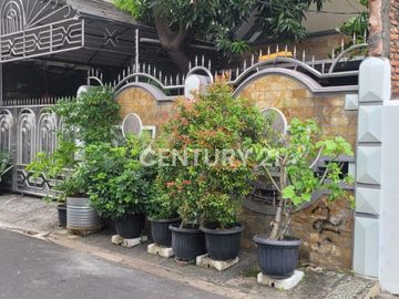 TURUN HARGA! Rumah Akses Jalan 2 Mobil Lega Di Johar Baru