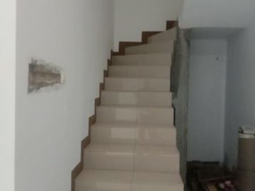 Rumah baru 2 lantai dan LUX minimalis di arcamanik