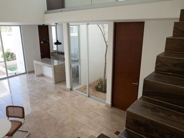 VENTA CASA TIPO TOWNHOUSE EN DZITYA AL NORTE DE MERIDA