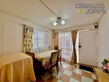 Casa en venta de 4 dorm. en Villa Alemana