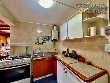 Casa en venta de 4 dorm. en Villa Alemana