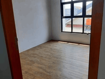 Rumah Bagus Dan Siap Huni Di Pondok Bambu Jakarta Timur S6302