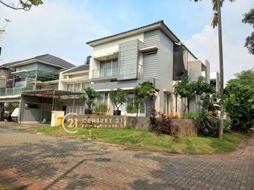 Kebayoran Residence, Dijual Rumah Posisi Hook luas 304 m2, SC-8431