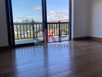 Depto. Venta 3D/ 2B 2E 1B Servicios. Vista Lago Puerto Varas