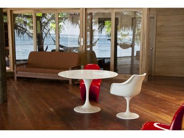 SEA Confiable Vende ECO RESORT en Bocas del Toro