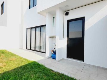 Casa en VENTA en LOMAS DE MEDITERRANEO