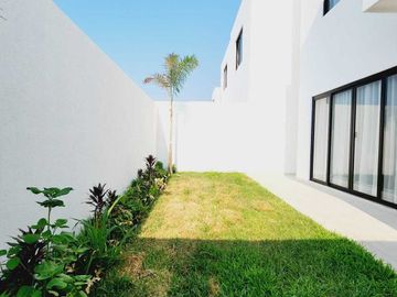 Casa en VENTA en LOMAS DE MEDITERRANEO