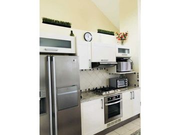 VENTA DE CASA EN ALTOS DEL MARIA 2500 M²