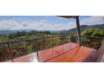 VENTA DE CASA EN ALTOS DEL MARIA 2500 M²