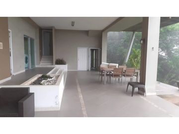 VENTA DE CASA EN ALTOS DEL MARIA 2500 M²