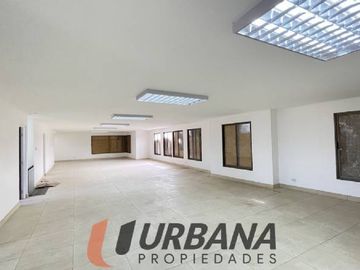 LOCAL PARA CENTROS MÉDICOS