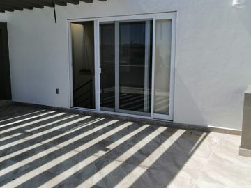 Hermosa Casa en La Condesa Juriquilla, ROOF GARDEN, Jardín, 4 Habitaciones..