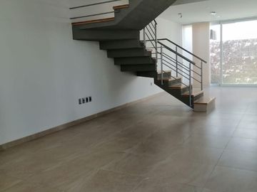 Hermosa Casa en La Condesa Juriquilla, ROOF GARDEN, Jardín, 4 Habitaciones..