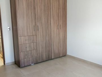 Hermosa Casa en La Condesa Juriquilla, ROOF GARDEN, Jardín, 4 Habitaciones..