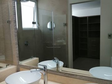 Hermosa Casa en La Condesa Juriquilla, ROOF GARDEN, Jardín, 4 Habitaciones..