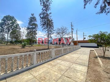 Excelente oportunidad para comprar tu terreno en Cañete!!

- Acceso pavimentado 
- Urbanización cerrada
- Cerca a zona Urbana y zona residencial