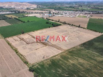 Excelente oportunidad para comprar tu terreno en Cañete!!

- Acceso pavimentado 
- Urbanización cerrada
- Cerca a zona Urbana y zona residencial