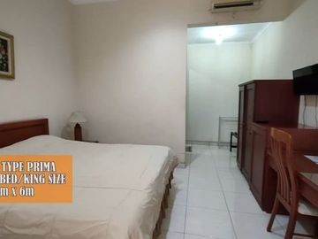 Rumah Mewah Sangat Luas Raya Kertajaya Indah Parkiran Luas