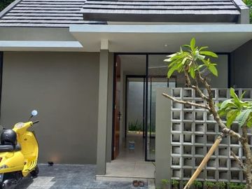 Rumah cantik modern siap huni dekat Pamela 7