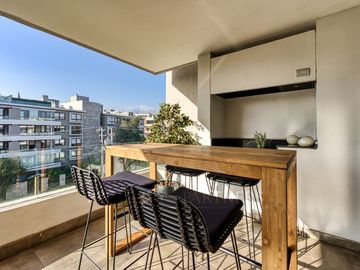 Excelente Duplex con Quincho en Azotea, Dehesa Central