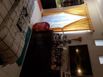Dijual Rumah Kencana Loka depan Jalan Raya Blok H Bisa Untuk Usaha