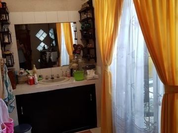 Dijual Rumah Kencana Loka depan Jalan Raya Blok H Bisa Untuk Usaha