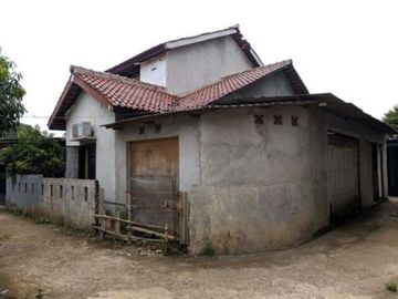 Rumah Second 2 Lnt, LT 240 m&sup2;, Rp 750 Juta, di Sawangan, Dep