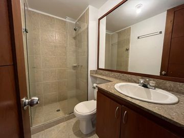 apartamento en arriendo en cumbres. Cod A9433980