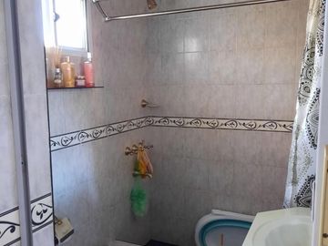 VENDO CASA EN PH DE 3 AMB. RECICLADA A NUEVO ZONA MORON