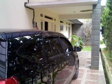 Rumah dalam cluster elit bangunan kokoh mewah full furnish hook di Cileunyi Bandung | MARTINI