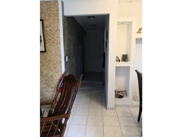 Vendo casa en Barrio Colón *LC-C-09*