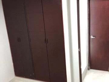 apartamento en venta en la alborada. Cod V5979