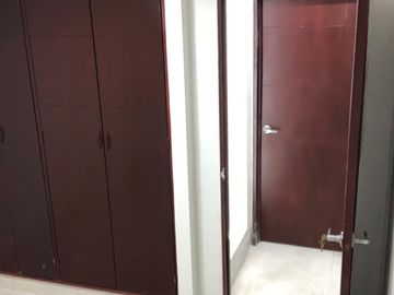 apartamento en venta en la alborada. Cod V5979