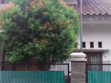 Rumah siap huni dalam perumahan di Beji Timur Depok 2,6 M